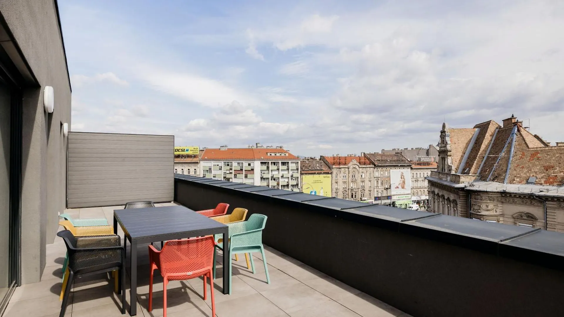 Skyline Living - Penthouse With Terrace And Parking Lejlighed Budapest